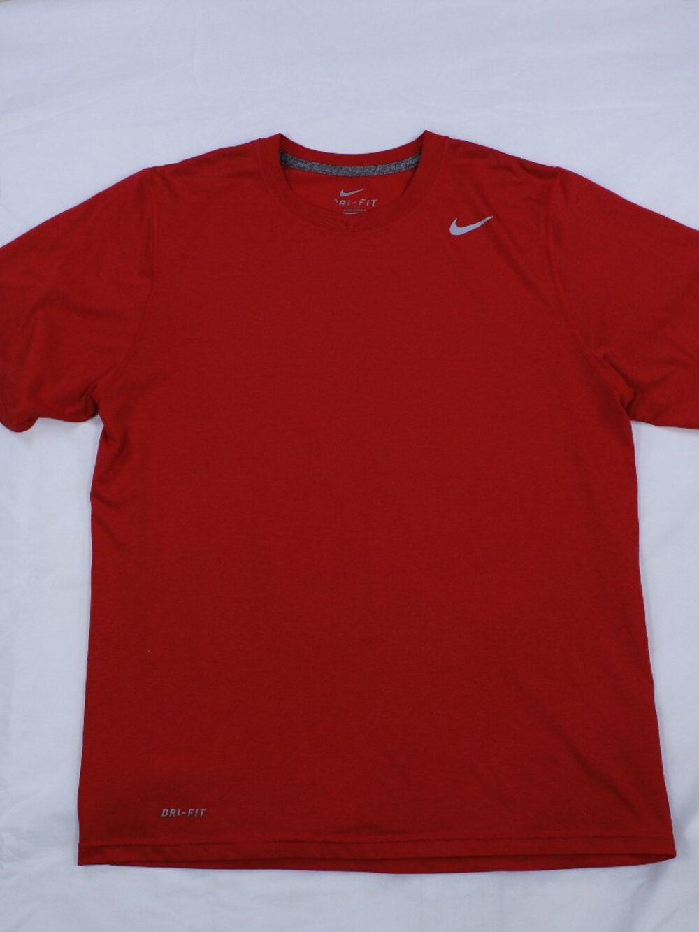 Nike Dri-FIT Red T-Shirt - Training/Running - Short Sleeve - Size M